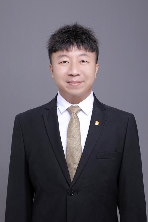 王宇博 房產經紀行業的專業守護者與創新先鋒